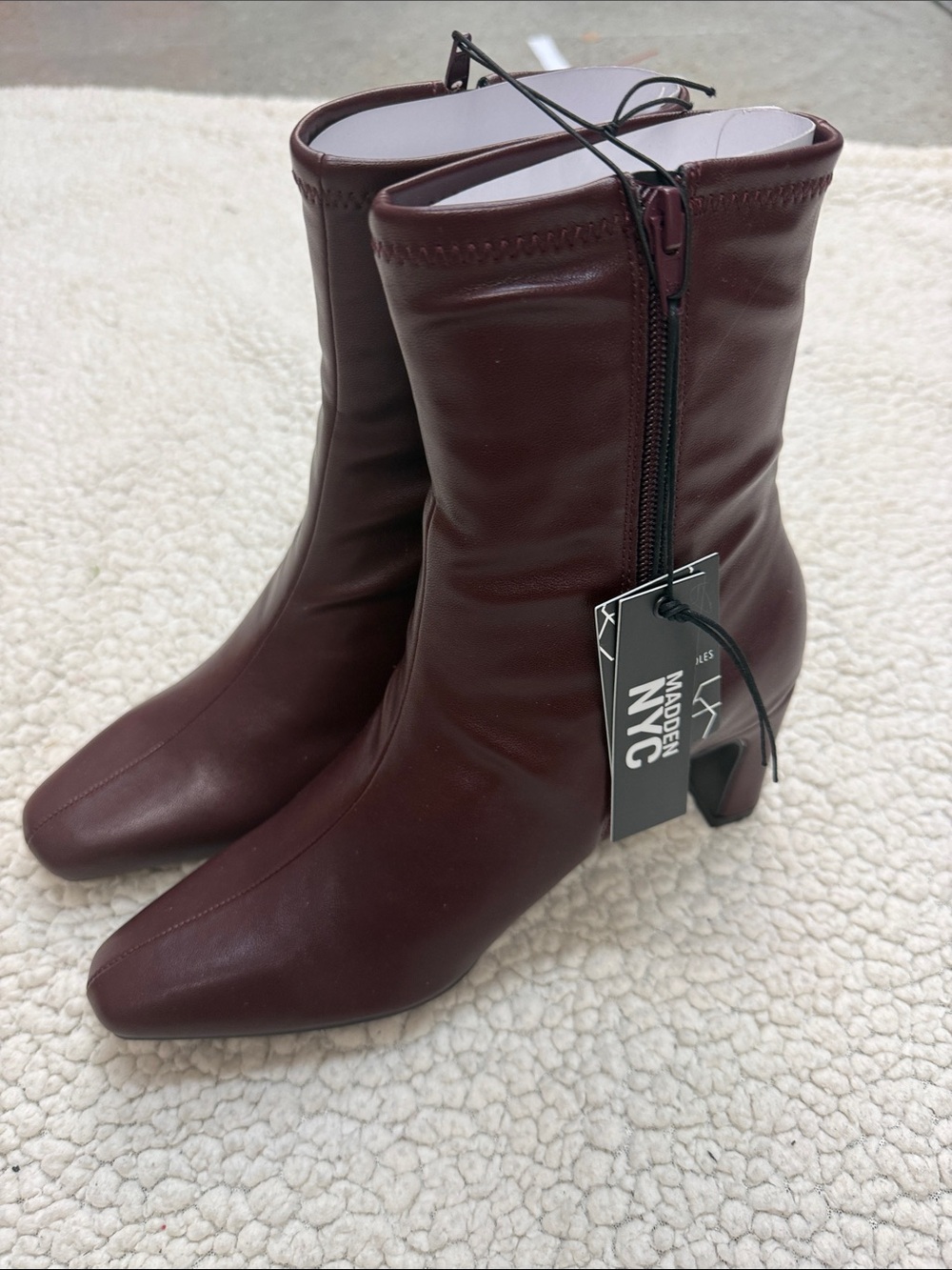 Steve Madden Burgundy Mid-Calf Zip Block Heel Boots